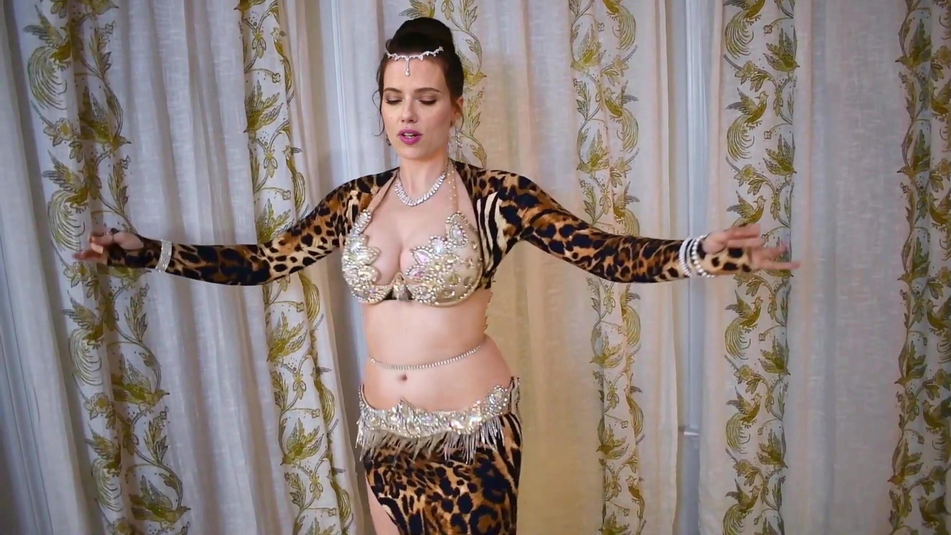 Free Video Series: Fake Scarlett Johansson: Belly Dance -- FREE DOWNLOAD--